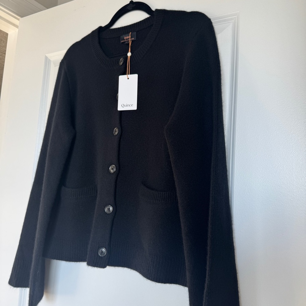 NWT!! QUINCE Women's Mongolian Cashmere Structured Cardigan Sweater Black Large - Picture 4 of 14